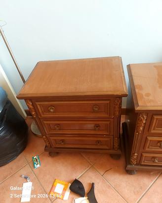 coppia di comodini 