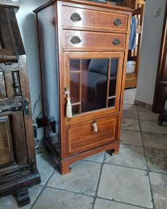 Mobili in legno