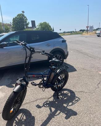 Bici a pedalata assistita/ elettrica