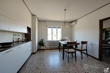 4 LOCALI A COSTIGLIOLE D'ASTI