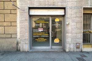 Locale commerciale 78 m² su due livelli in Via Mas