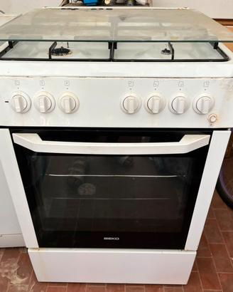 Cucina a gas Beko + forno elettrico