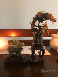 Coppia di vasi cinesi con pietre  dure