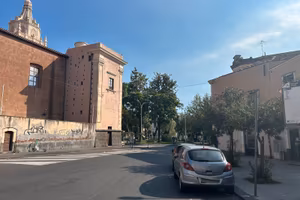 PIAZZA BORGO.2 VANI  BALCONATO ED ESTERNO. LOCATO.