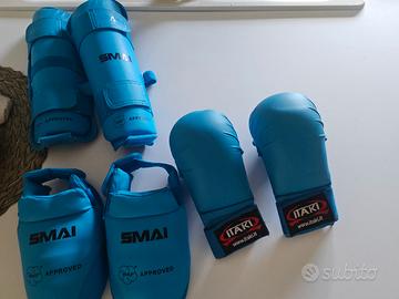 parastinchi, copri piede e guanti