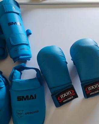 parastinchi, copri piede e guanti