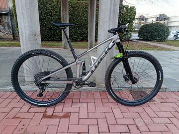 Trek Top Fuel 9.7 Full Carbon