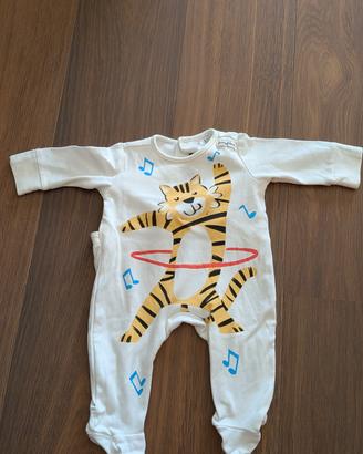 Tutina e berretto con tigre