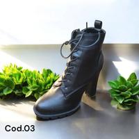 Stivaletto corto con tacco lacci nero N.37