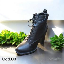 Stivaletto corto con tacco lacci nero N.37