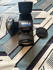 Sony DSC-R1 10.3 MP con obiettivo Carl Zeiss Vario
