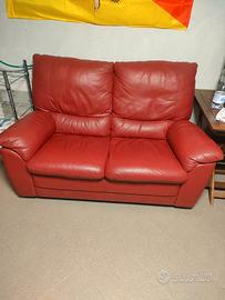 Divano in pelle due posti
