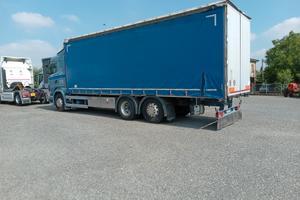 SCANIA R 380
