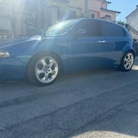 Alfa romeo 147
