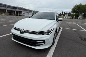 Golf 8 anno 2025 1.5 benzina