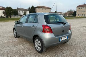 Toyota yaris 1.0 benzina 140000km