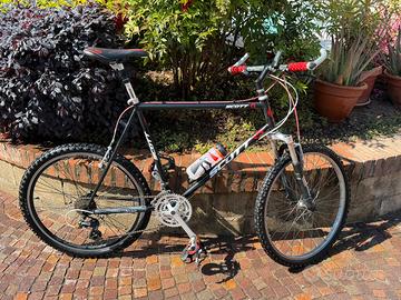Mountain Bike revisionata