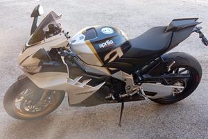 APRILIA RSV4 1100 FACTORY 2024