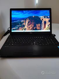 notebook Windows 11 core I3, 15.6 pollici 