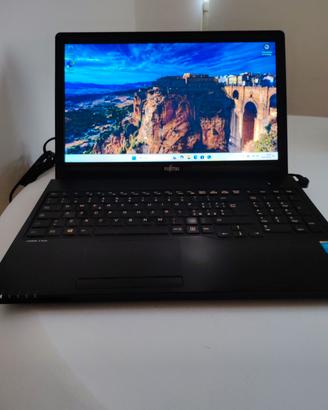 notebook Windows 11 core I3, 15.6 pollici 