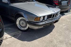 BMW 730i 197 cv E32