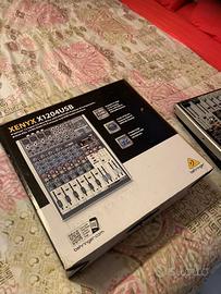 mixer Behringer Xenyx X1204USB