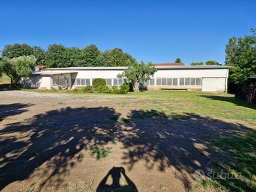 Capannone in materiale termo isolante