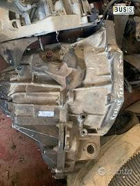 cambio Nissan Primastar 2.5 TD 6 marce-PF6S011