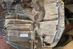 cambio Nissan Primastar 2.5 TD 6 marce-PF6S011