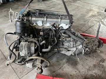 Motore BMW 2.8 i