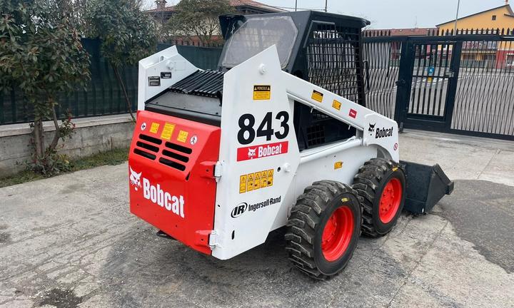 P114 Mini pala Bobcat 843