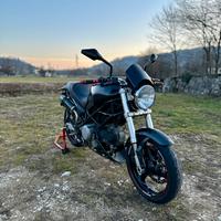 Ducati Monster 400 Dark
