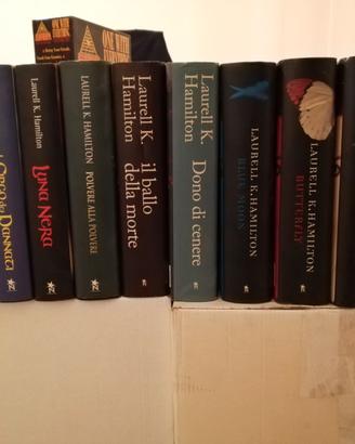Laurell K. Hamilton - Serie Anita Blake - 11 libri