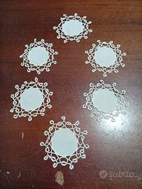 Coordinato centrini in puro lino ricamati a mano 