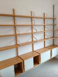 Libreria a muro IKEA