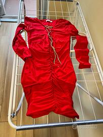 Abito aderente color rosso