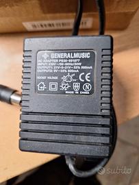 FBT MIXER  alimentatore a  doppio voltaggio