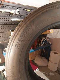 Gomme Estive Come Nuove - 215/65 R17 SUV