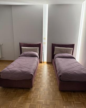 2 letti singoli imbottiti Scavolini con materasso