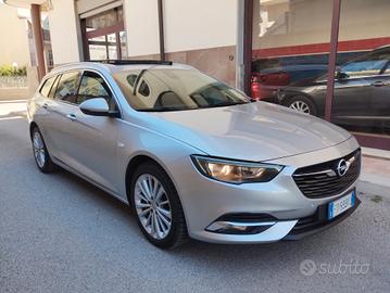 OPEL INSIGNIA 1.6 CDTI 136 CV - CAMBIO AUTOMATICO 