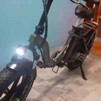 Bici elettrica fat bike 