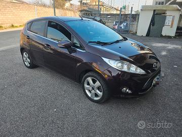 FORD FIESTA 1.4 GPL originale di serie NEOPATENTAT