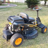 Trattorino tagliaerba McCulloch 