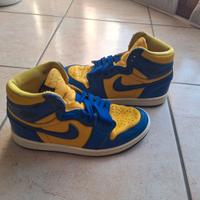 Nike modello Jordan 1