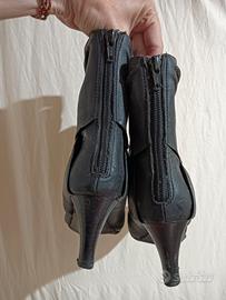 stivaletti donna con zeppa molto usati 35