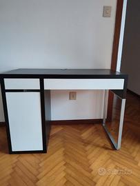 scrivania ikea