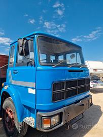 Cabina corta Fiat 300/697/684 guida a destra