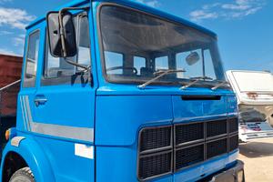 Cabina corta Fiat 300/697/684 guida a destra