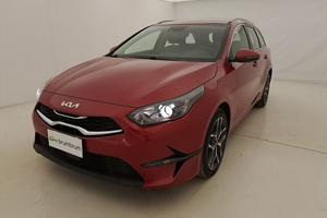 Kia Ceed SWSW Business BR352151 1.6 Mild Hybrid 13
