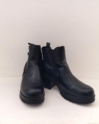 Stivaletti donna dockers